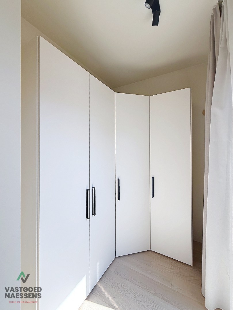 SCHITTEREND DUPLEX-APPARTEMENT – 3 SLPK – 2 BADKAMERS – ZONNIG TERRAS 