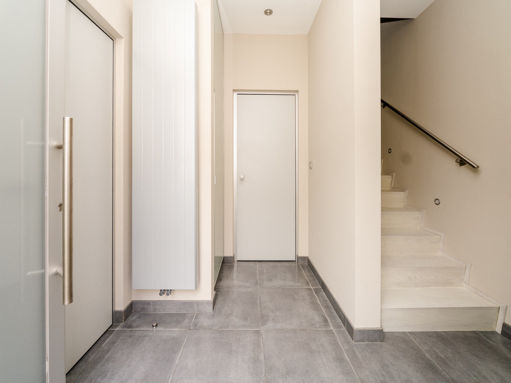 Moderne nieuwbouwvilla met zicht op groen 