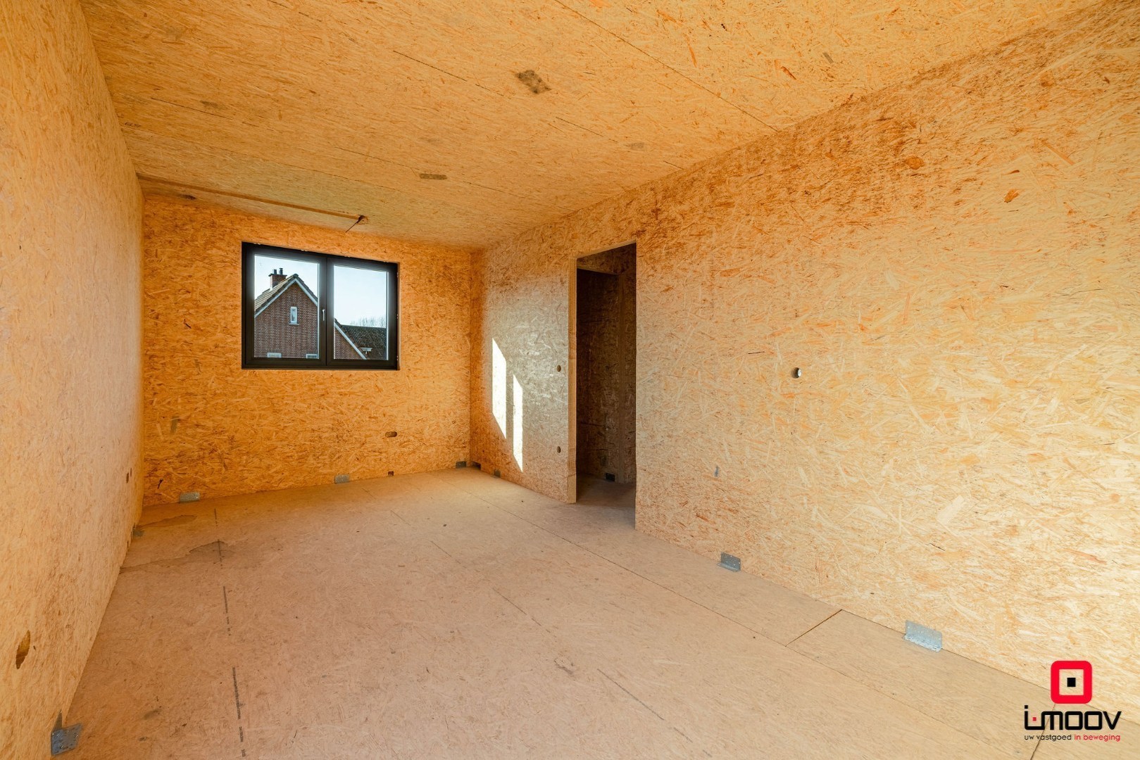 Exclusieve casco woning met 5 slaapkamers en royale tuin in Kruibeke, vlak bij Antwerpen 