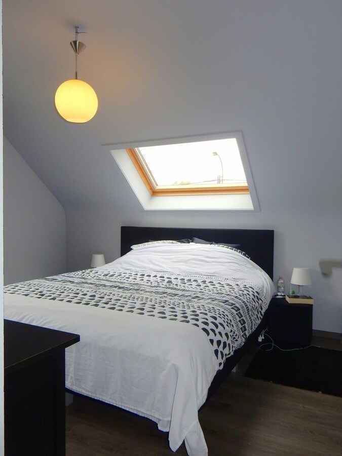 Te huur: ruime woning met 3 slaapkamers, tuin en garage 