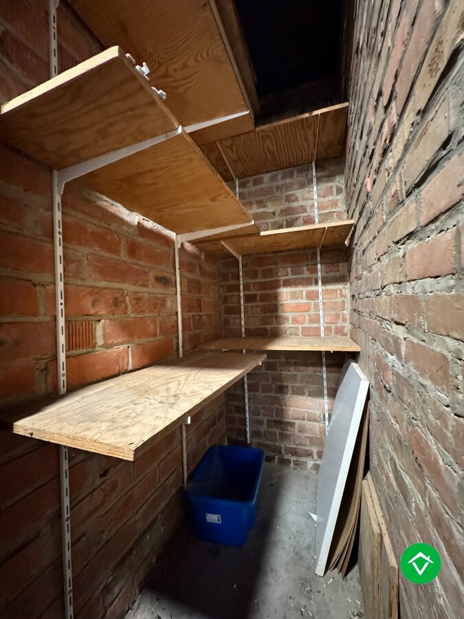 Instapklaar appartement met 2 slaapkamers en garage te Gent 