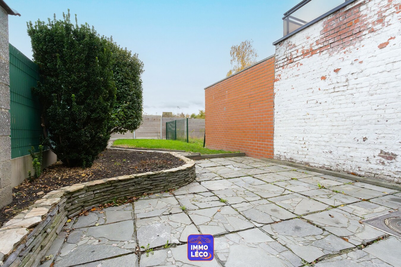 Maison moderne fraîchement rénovée avec jardin ! 