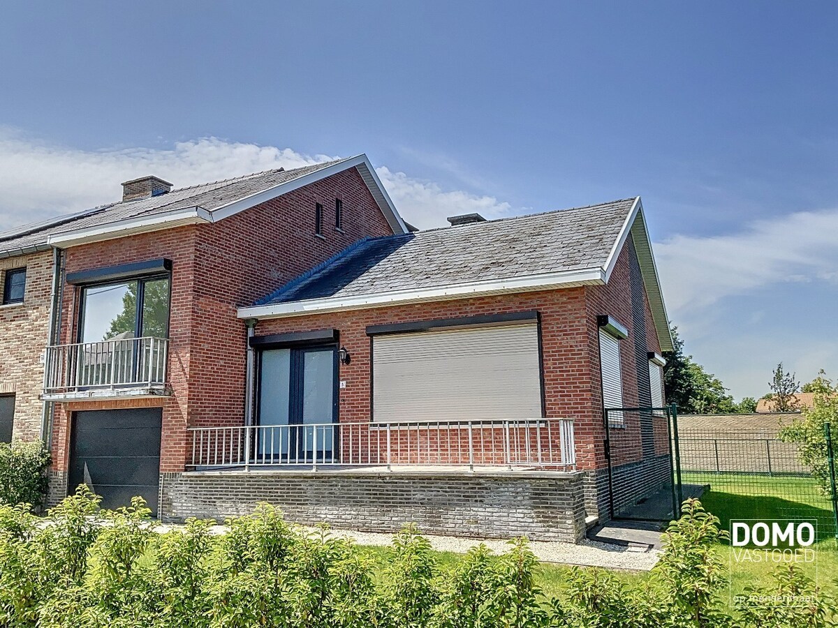 Gerenoveerde woning met tuin en inpandige garage gelegen te Spalbeek, 2 slaapkamers, 140m² bewoonbare oppervlakte, Energielabel C 