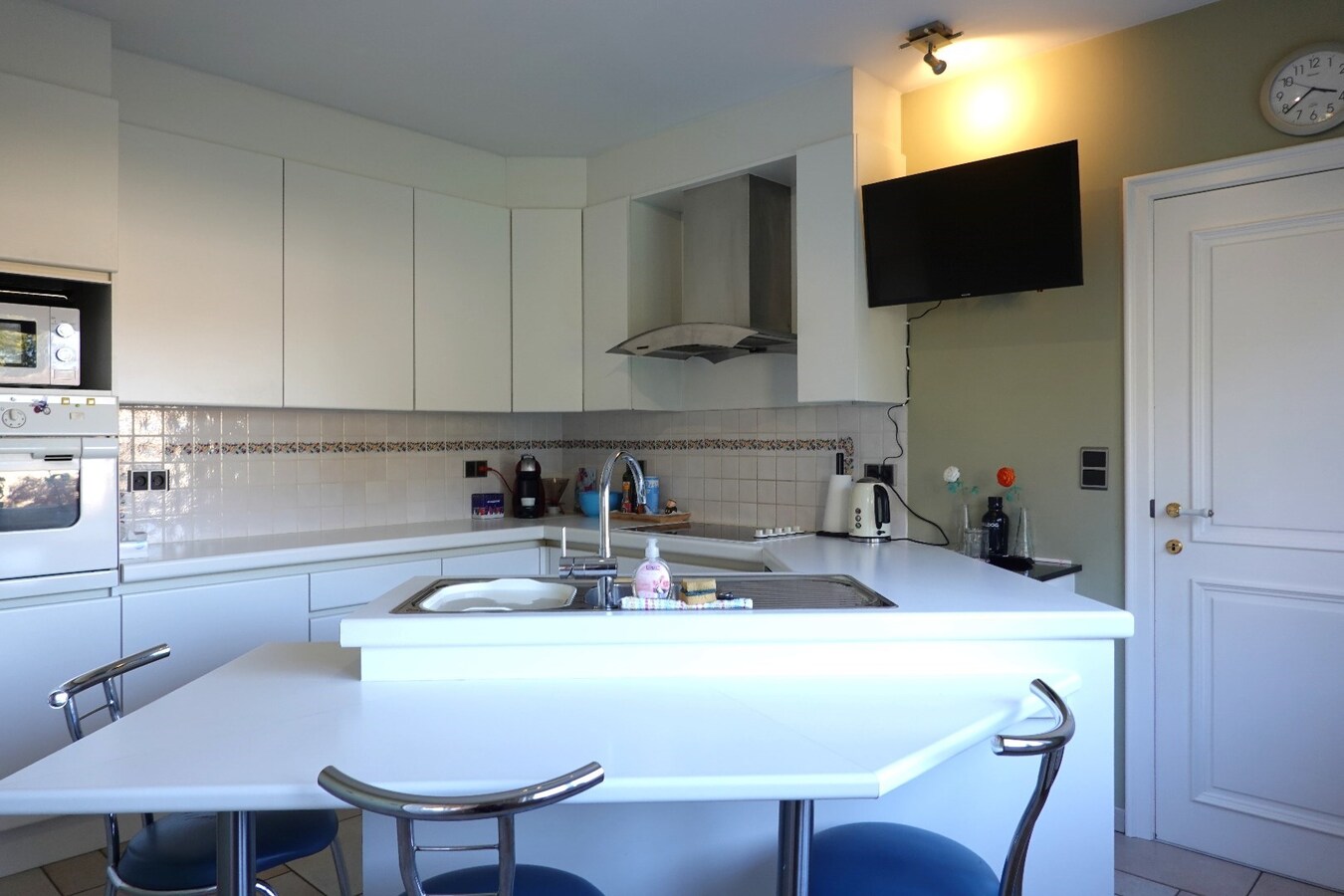 Stijlvolle villa met 4 slaapkamers en grote tuin 