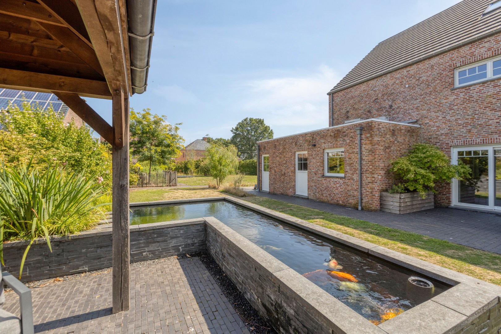 Exclusieve en energiezuinige villa met 5 slpk. in Geel 