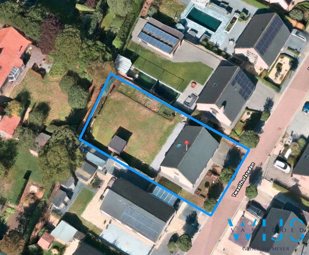 Open bebouwing met zonnige tuin, 3 slaapkamers en garage te Kluizen ! 