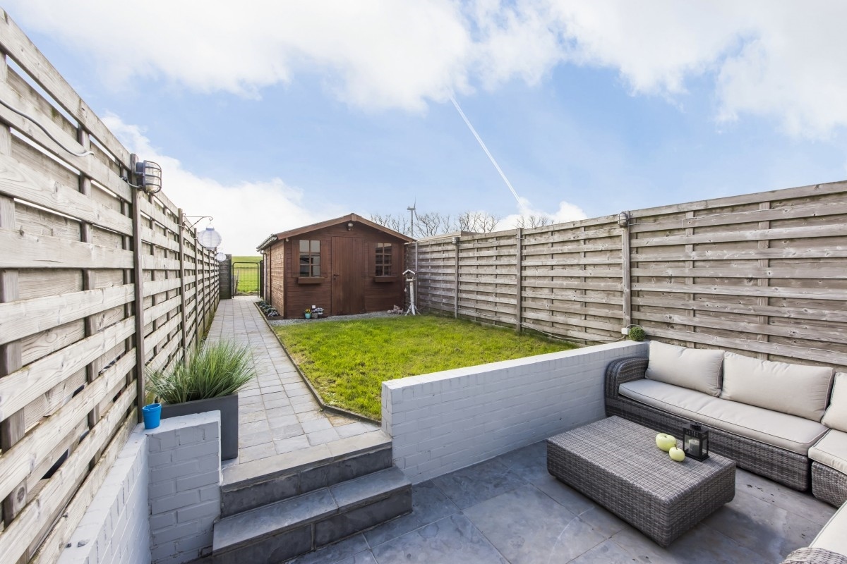 Karaktervolle woning voorzien van alle moderne woonkwaliteit met zonnige tuin en achteruitgang - Zwankendamme 