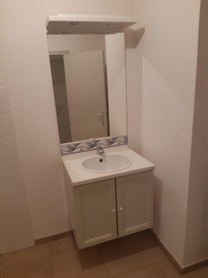 Lichtrijk 2 slpk-appartement te Oudenaarde. 