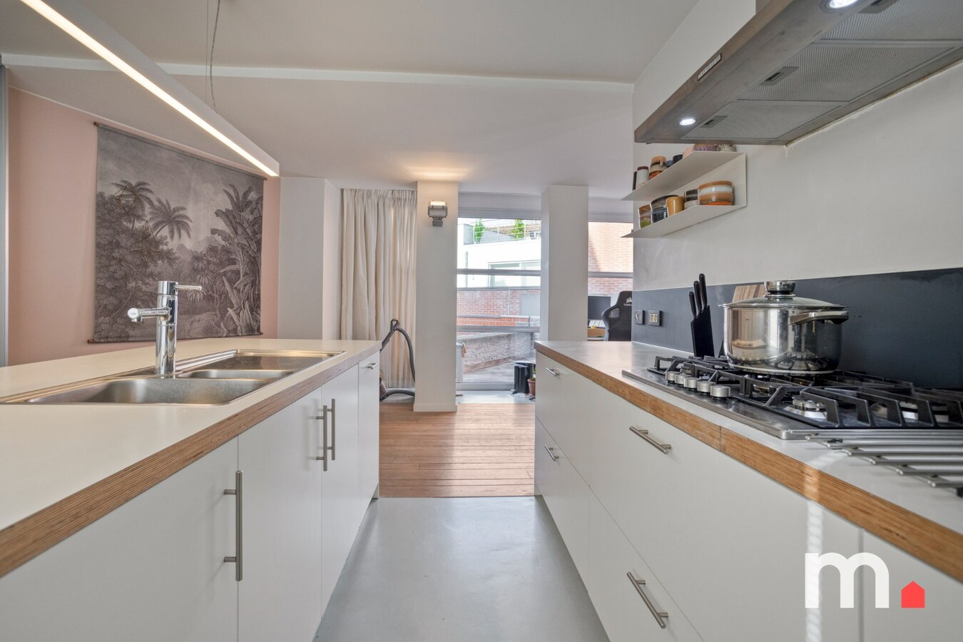 Handelspand met woonst in het centrum van Wervik te koop ! 