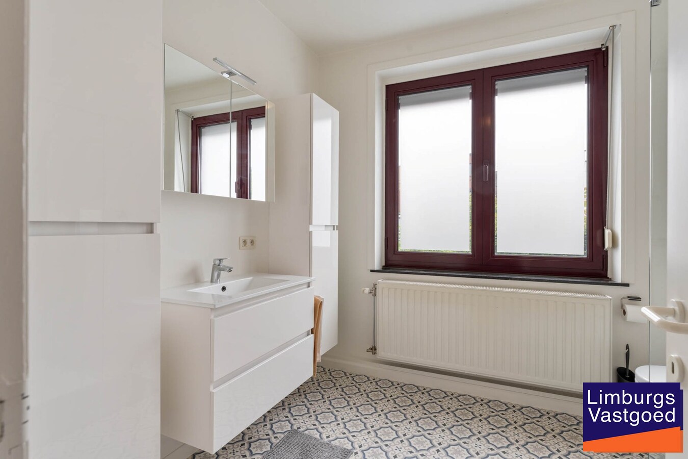 Instapklare stadswoning, 2(3) slpk, met zuidgerichte tuin 