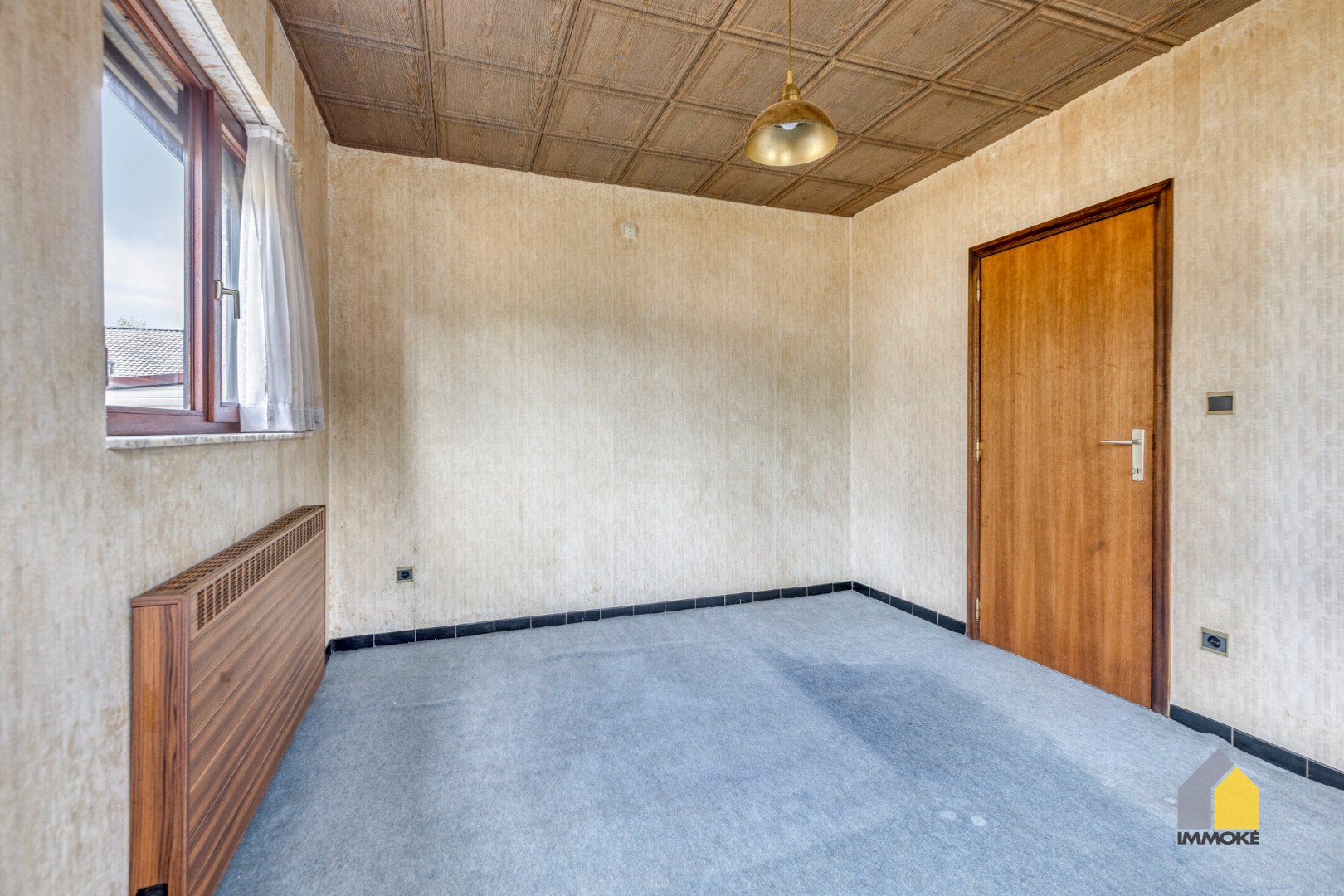 Op te frissen woning met 3 slpk op perceel van 5a 67ca. 