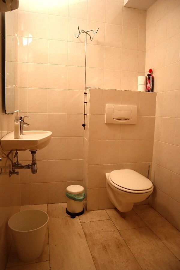 Praktijkruimte te huur voor artsen en of paramedici te Tienen 