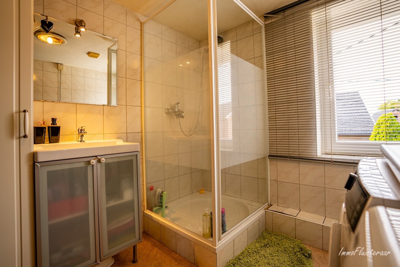 Charmante tweegezinswoning met paardenstallen op ca. 20 are in Bilzen 