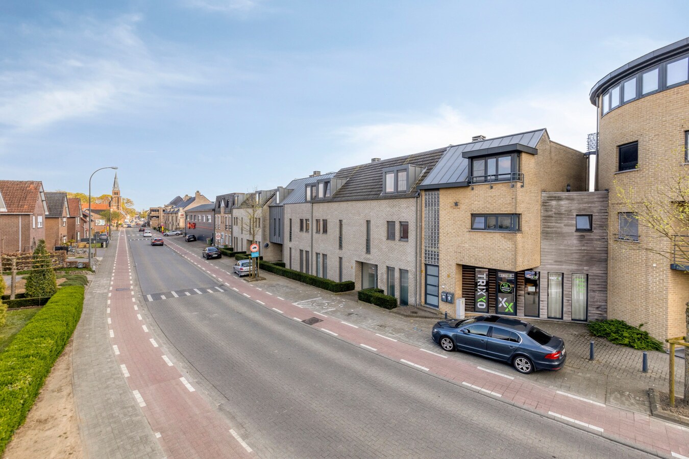Centrum Dilsen: comfortabel appartement met terras en parking 