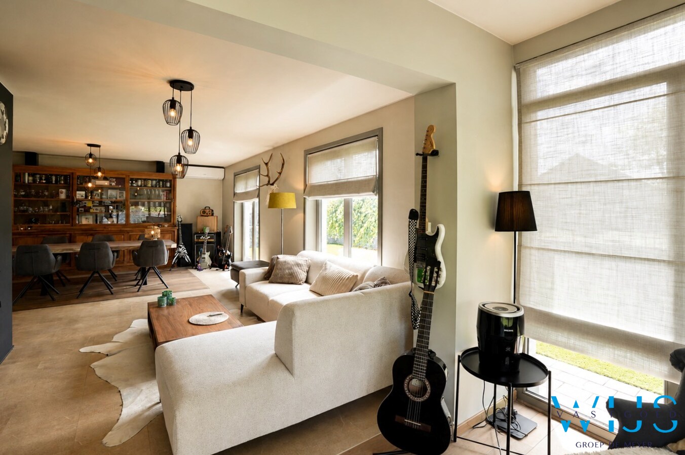 Instapklare bungalow met 5 slaapkamers, zonnepanelen en EPC label  A ! 