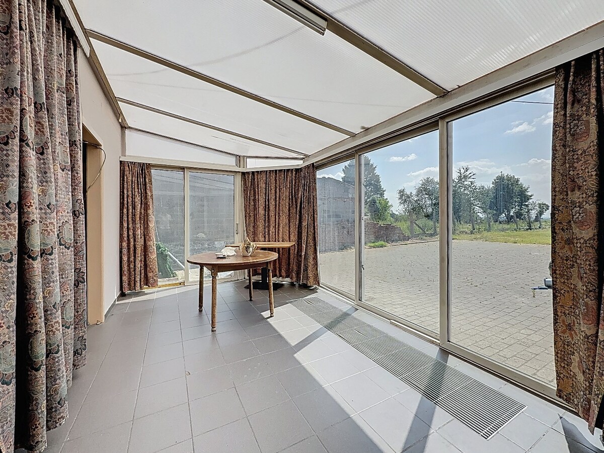 Te renoveren/te slopen handelshuis op 11 are te Sint-Antelinks 