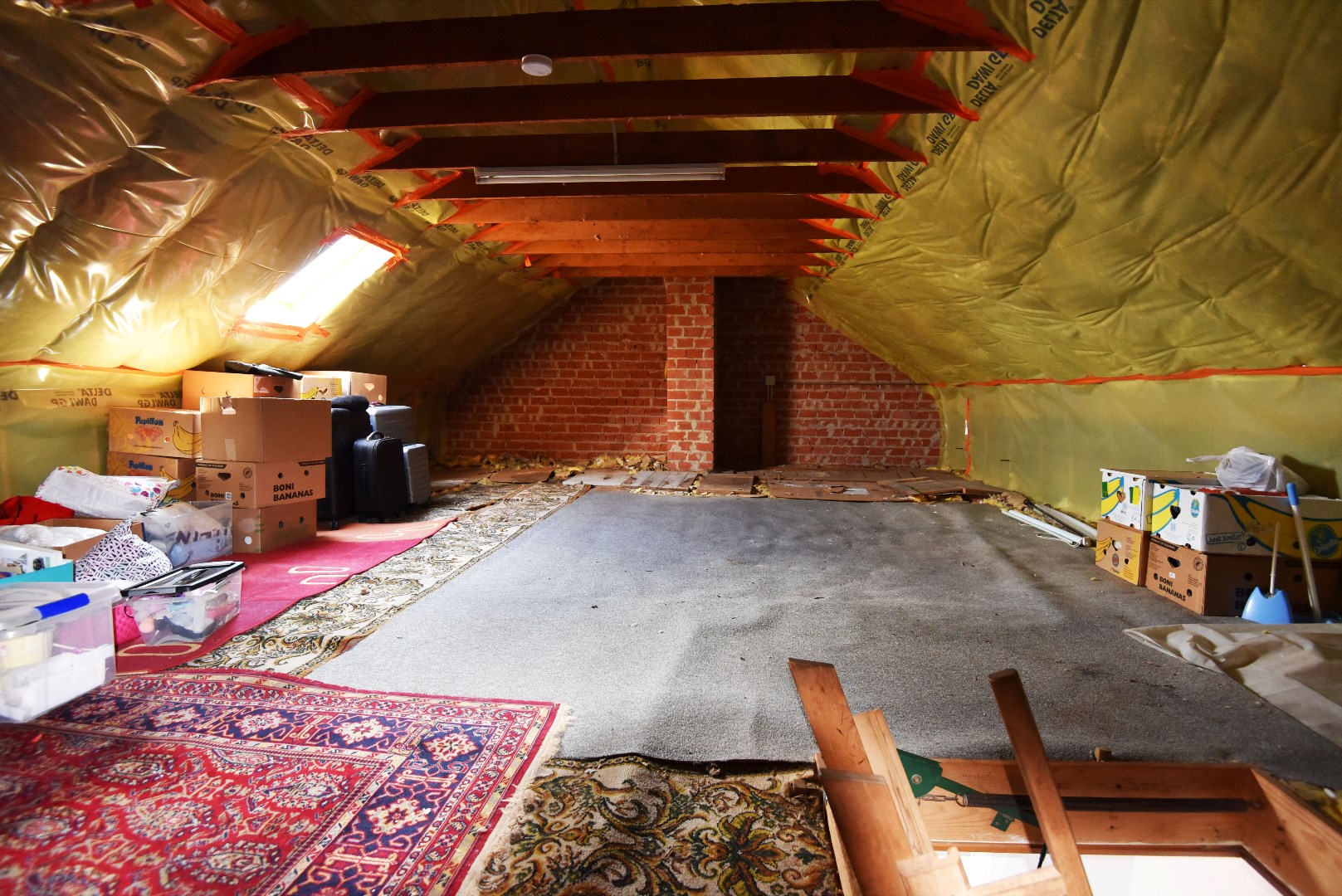 Gezinswoning 3 slpks, tuin en dubbele garage te centrum Eeklo 