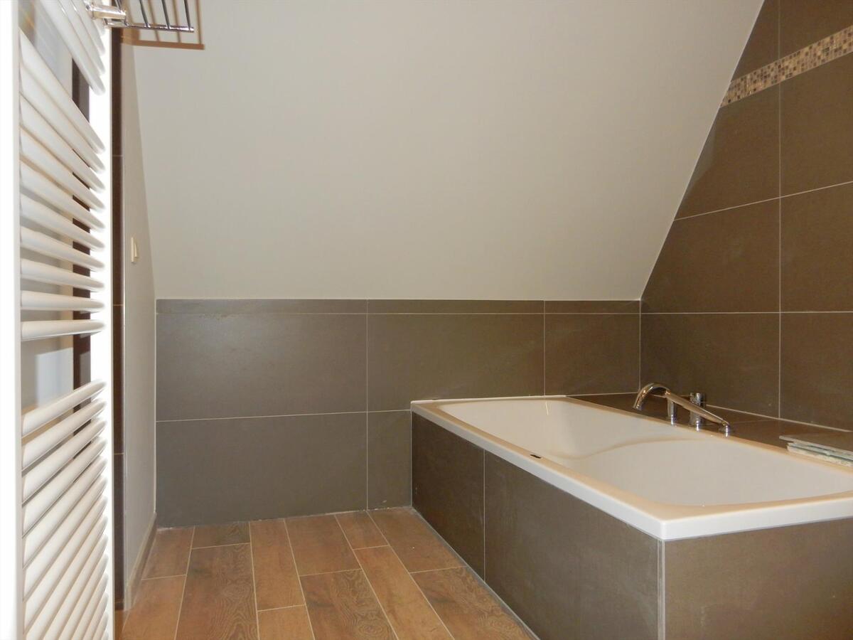 Uniek moderne nieuwbouwvilla met 4 slaapkamers 