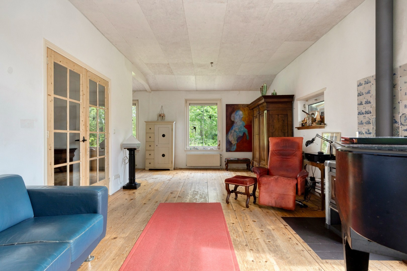 TE KOOP: Kampweg 11 te Burgh-Haamstede. Een plek als deze komt zelden beschikbaar: een unieke combinatie van wonen tegen de duinen aan en nabij het strand en nabij de boswachterij op één van de meest 