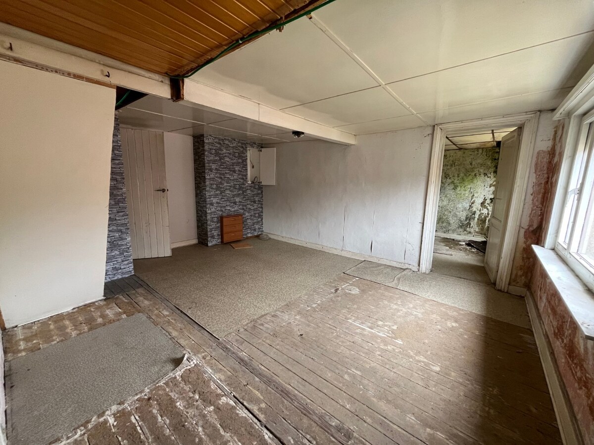 Te renoveren half open bebouwing te Gavere 