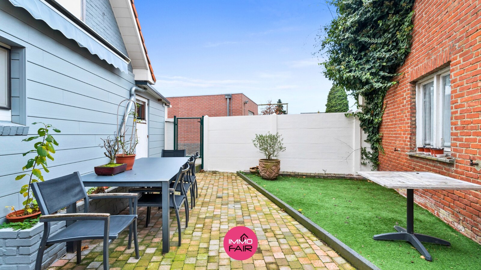 Gezinswoning met authentieke elementen in centrum Lanaken! 