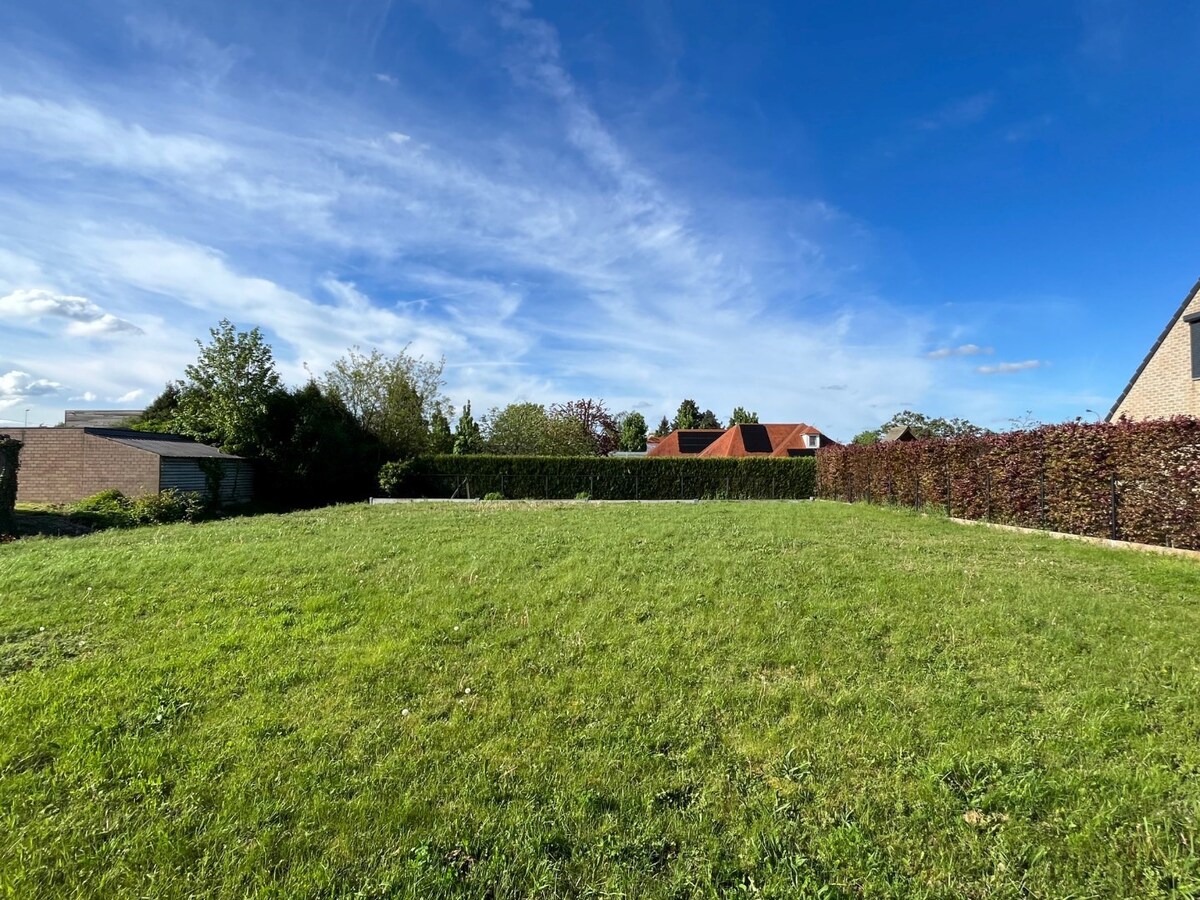 Uitstekend gelegen bouwgrond. 