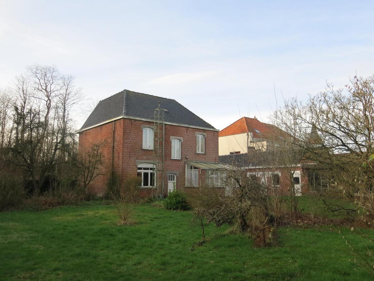 Karakterwoning met grote tuin - ook geschikt voor project 