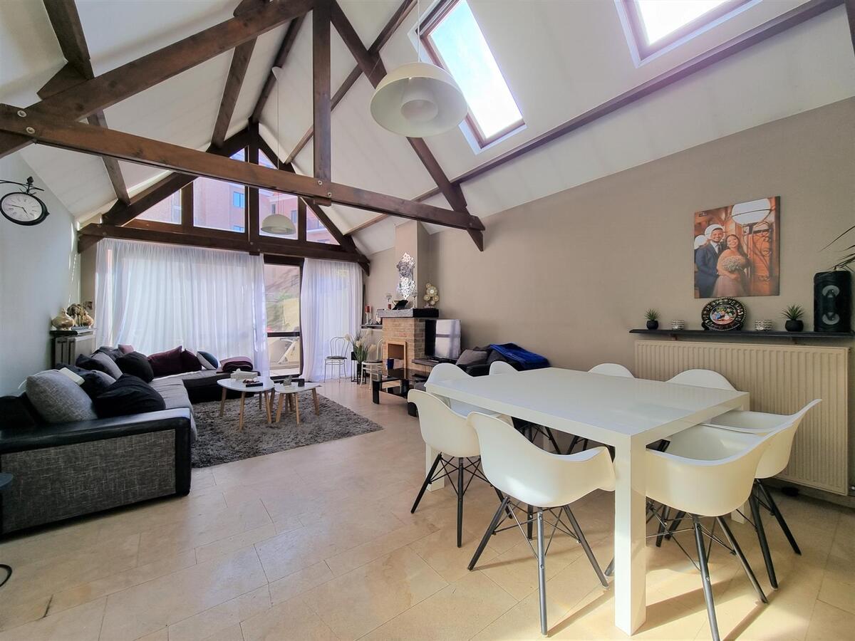 Ruime, instapklare woning met 4 slaapkamers, garage &amp; terras - Knokke 