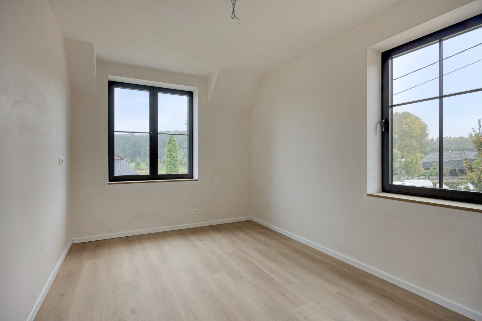Afgewerkte halfopen bebouwing met 3 slaapkamers, tuin, terras en garage in Kerkom! - EPB A kWh/m² - bewoonbare opp. 147 m² - 6% BTW Mogelijk 