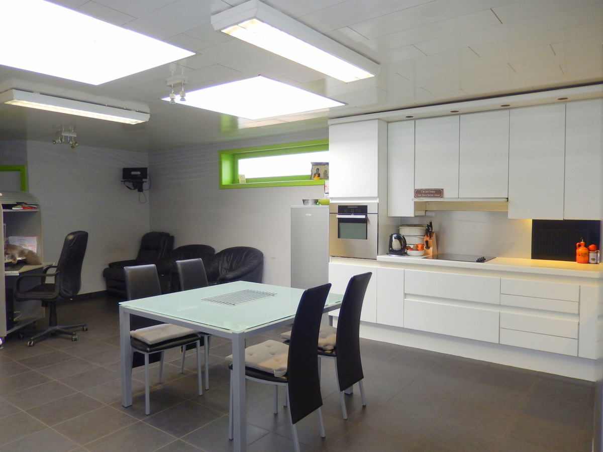 Woning met mogelijkheid tot uitbaten handelspand 