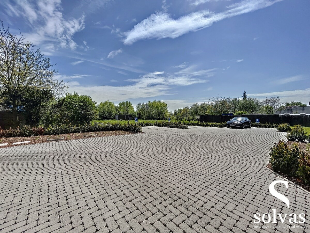 Ruim en luxueus appartement in hartje Zomergem 