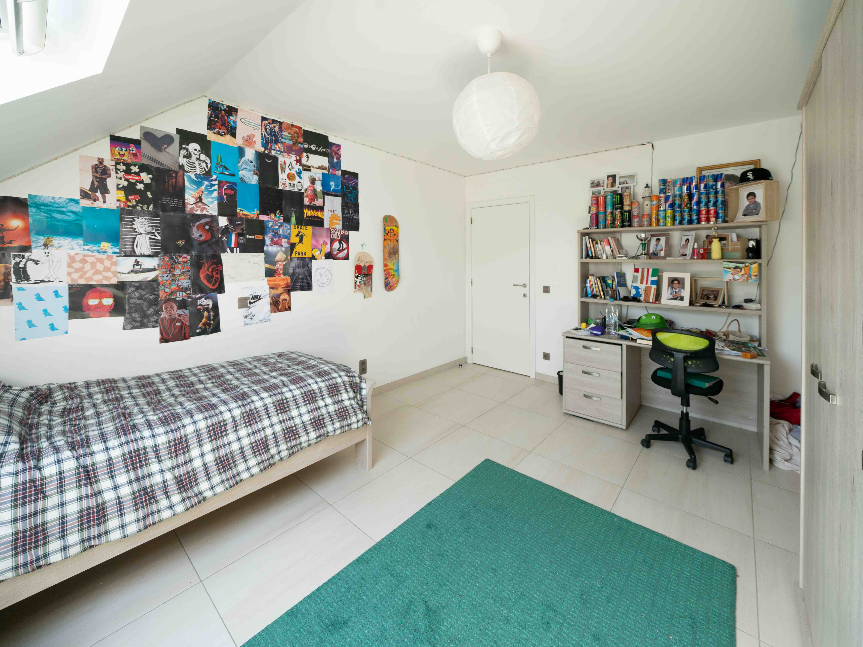 Zéér ruime en recente woning met 3 kamers en 2 badkamers 