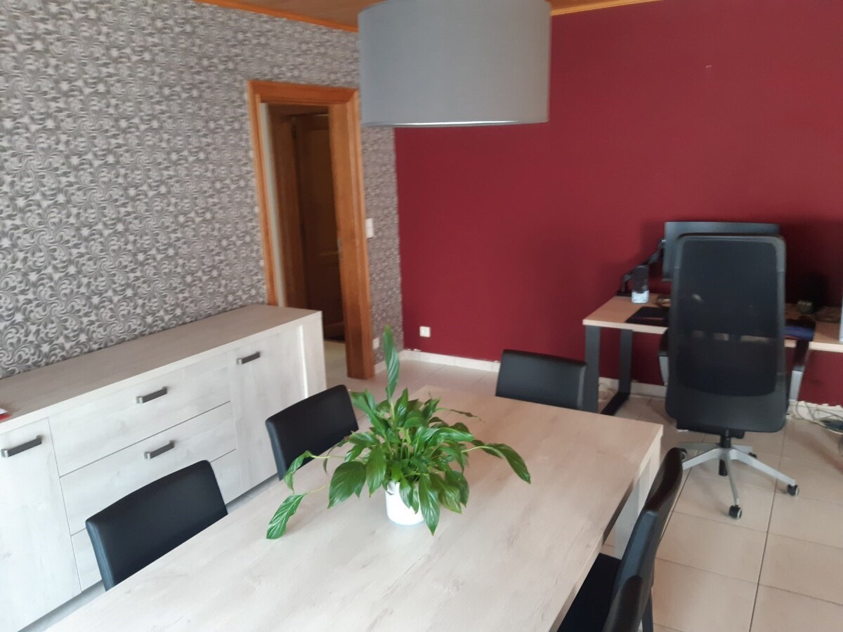 Praktische, gelijkvloerse woning. 