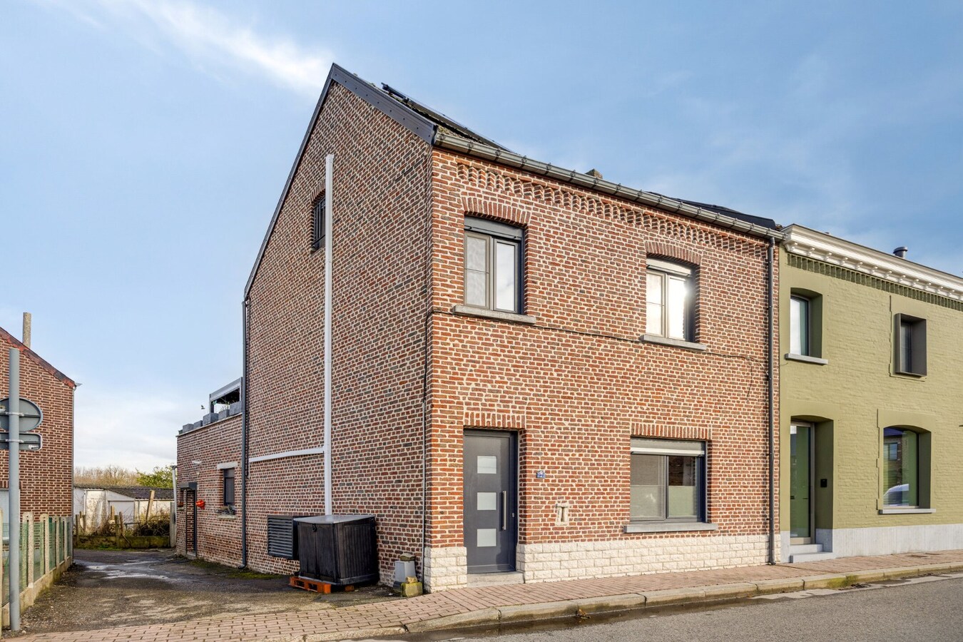 Halfopen bebouwing met 3 slaapkamers te Hoegaarden 