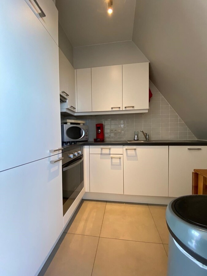 In het centrum gelegen dakappartement met 2 zonneterrassen te Koekelare 