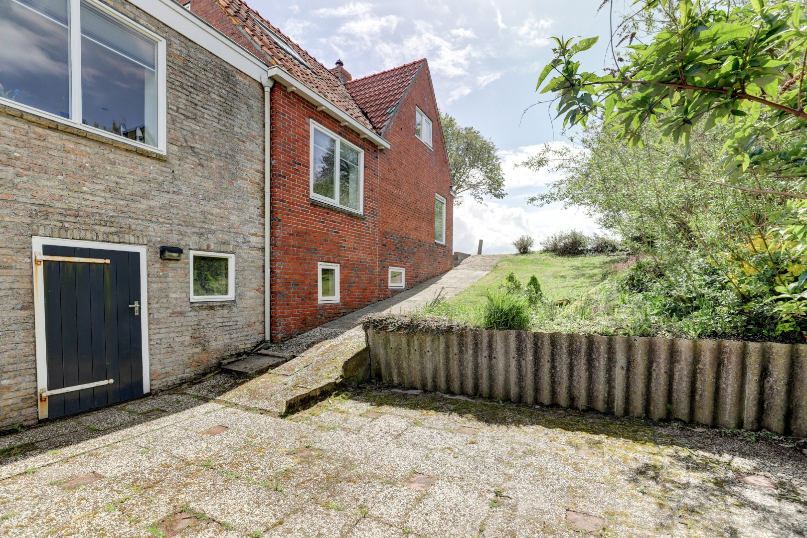 Dijkwoning te koop in St.-Annaparochie