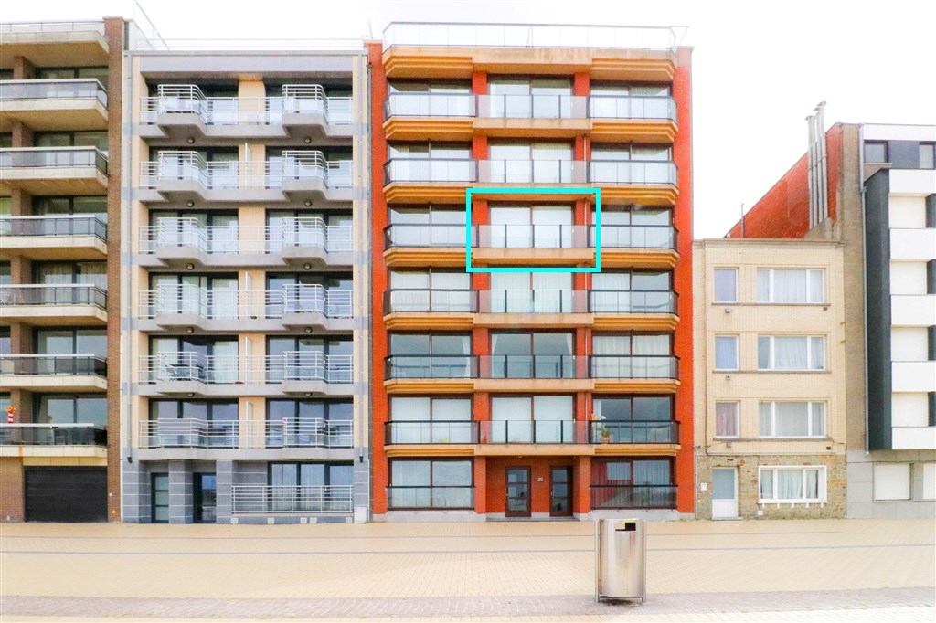 gemeubelde studio op de Zeedijk 