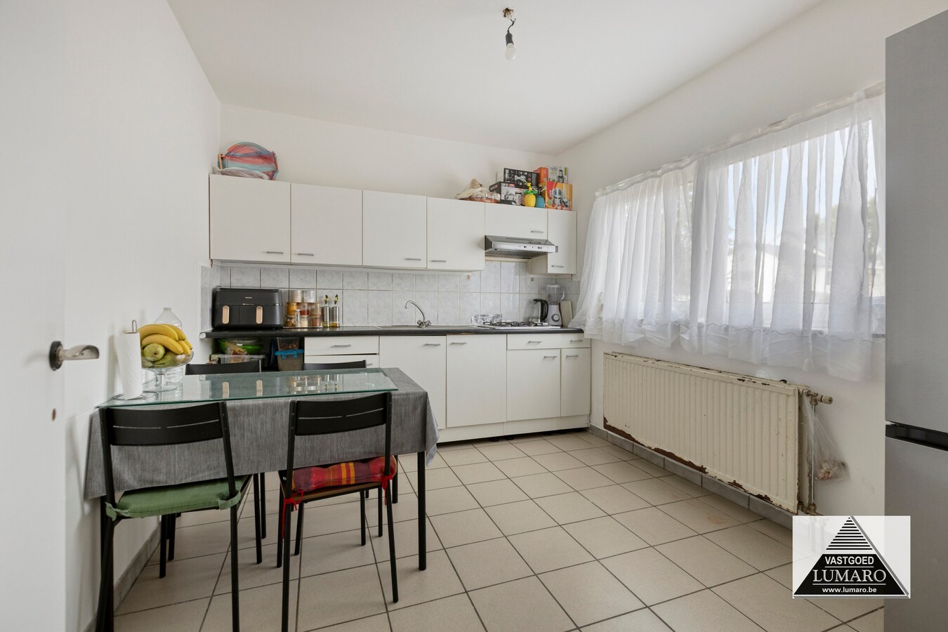 Goed gelegen gelijkvloers app. met 2 slaapkamers en garage 