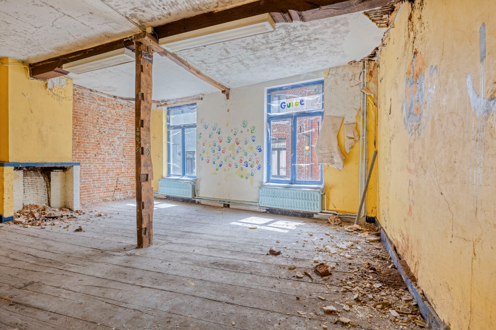 Te renoveren woning met stadstuin in hartje Halle 