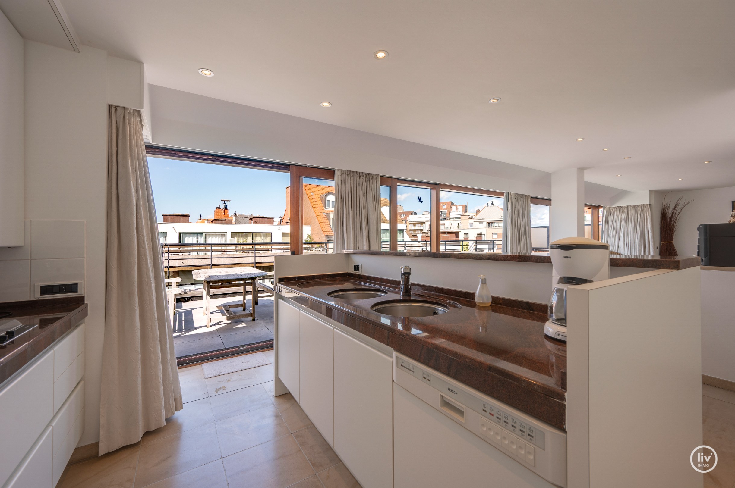 Overname Aandelen - Penthouse met Garagebox 