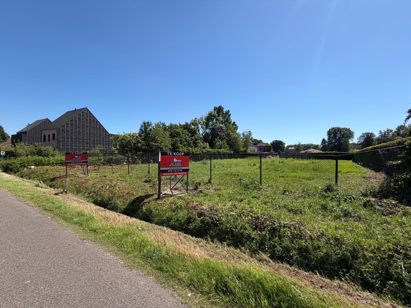 Bouwgrond van 7 are en 70 ca. voor open bebouwing in Geel 