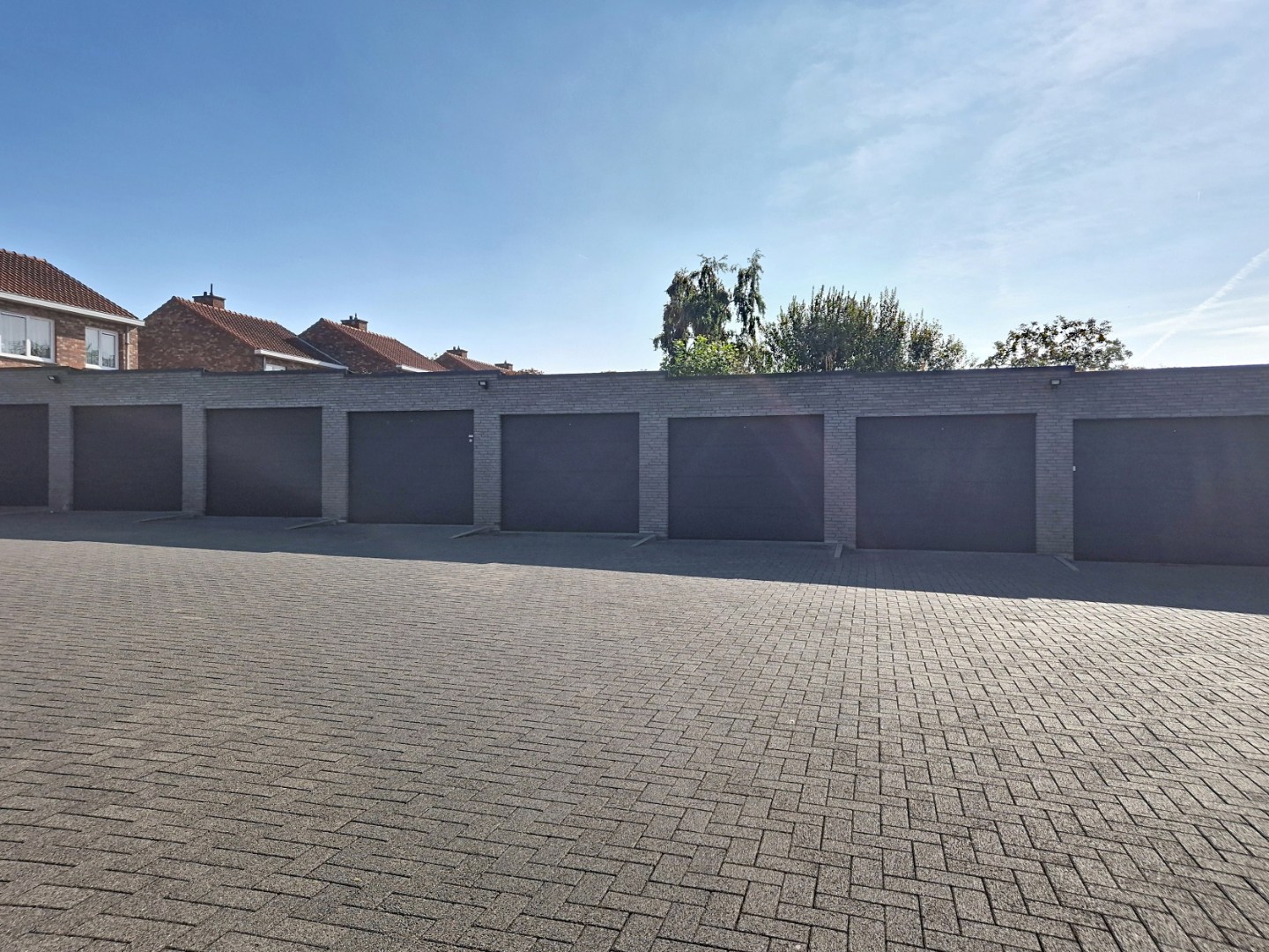 Modern appartement met 2 slaapkamer, terras en garage in Ursel 