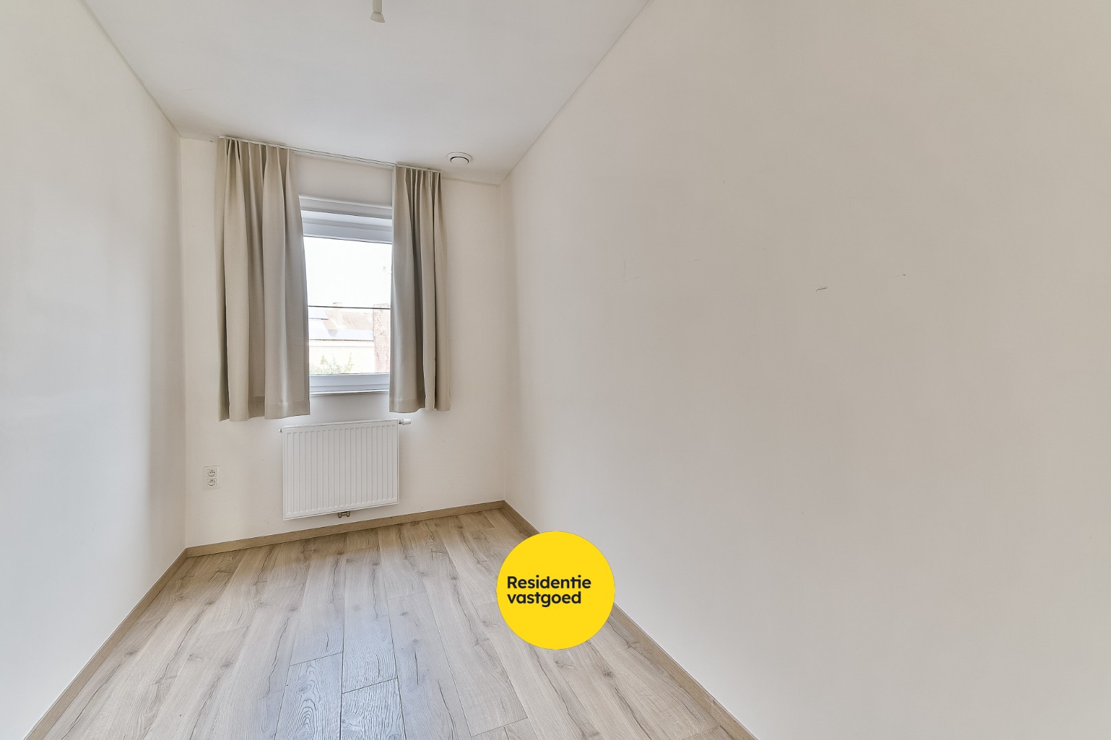 Prachtige assistentiewoning in hartje Aartrijke 