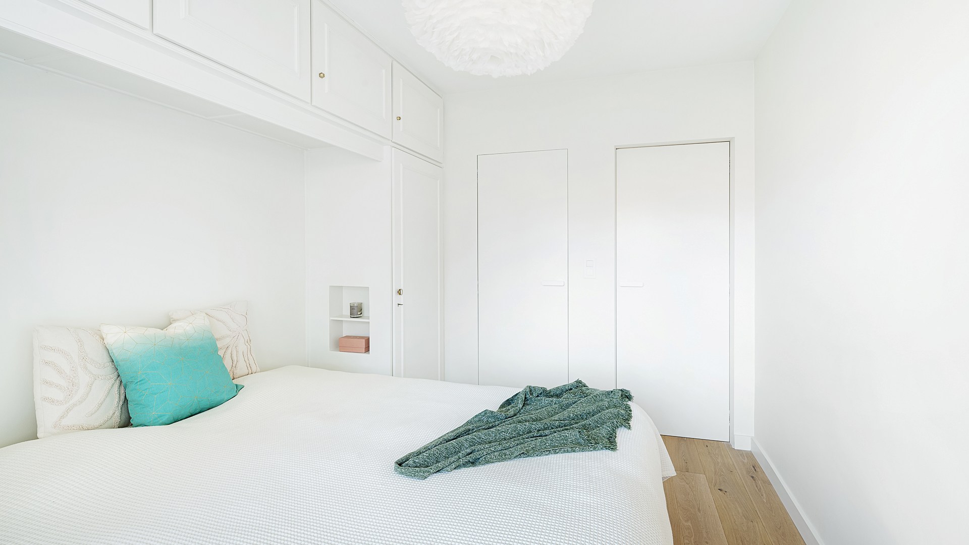 Stijlvol en volledig gerenoveerd appartement op wandelafstand van zee. 