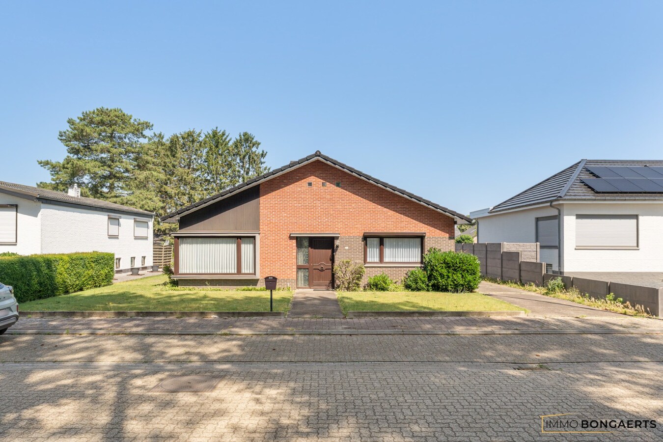 Rustig gelegen bungalow op een mooi perceel van 9 are 