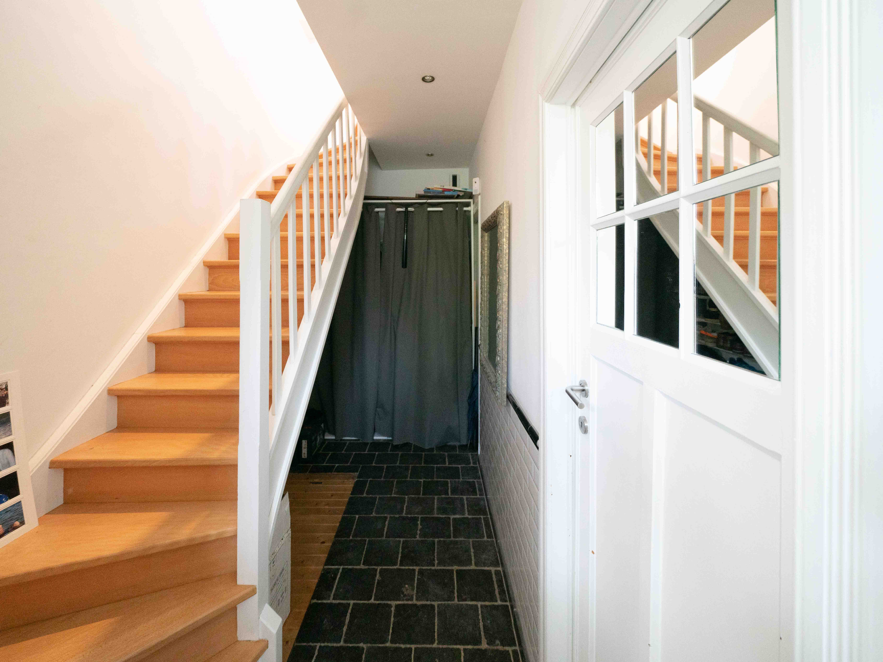 Zeer charmante eengezinswoning + projectgrond voor 2 app. 