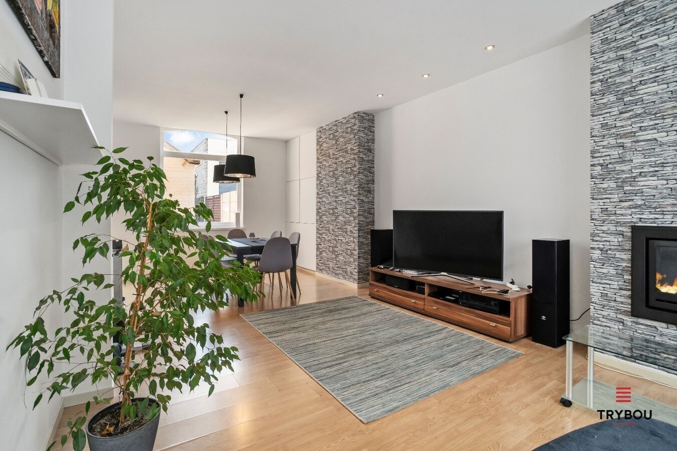 Centraal gelegen halfopen woning te Bavikhove 