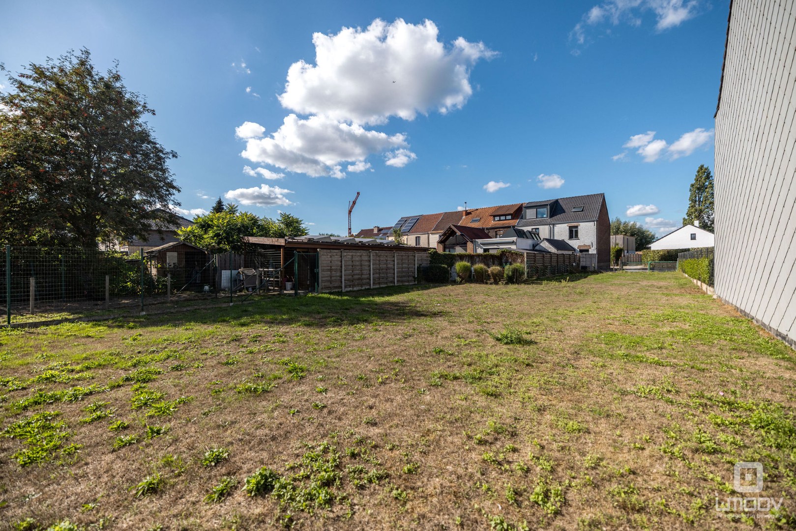 Bouwgrond (957 m²) voor halfopenbebouwing 