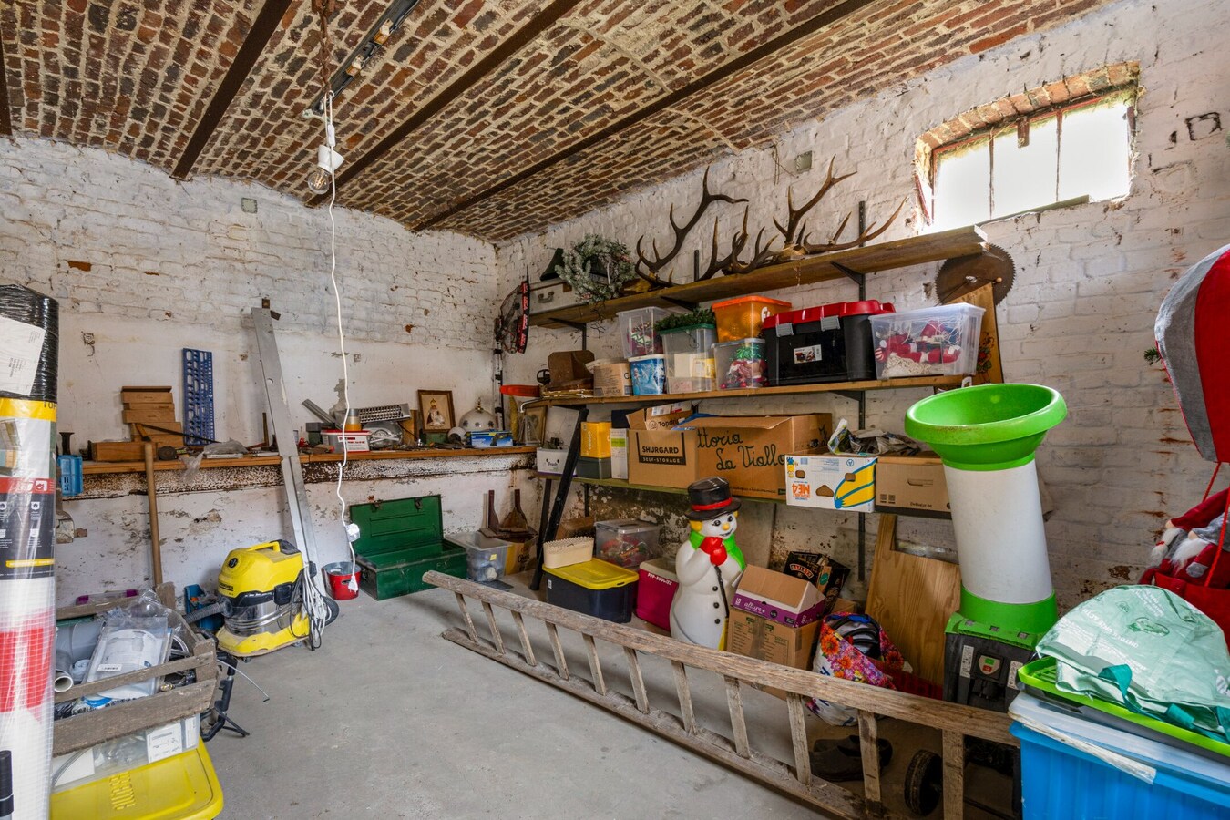 HOEVE in Hoegaarden met 5 slaapkamers (Kangoeroewoning) 