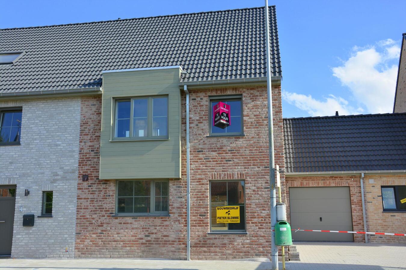 Mooie nieuwbouwwoning met 4 slaapkamers en garage 